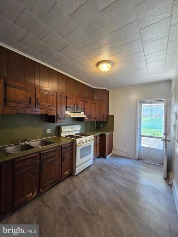 1648 COTTON ST, Reading, PA 19606