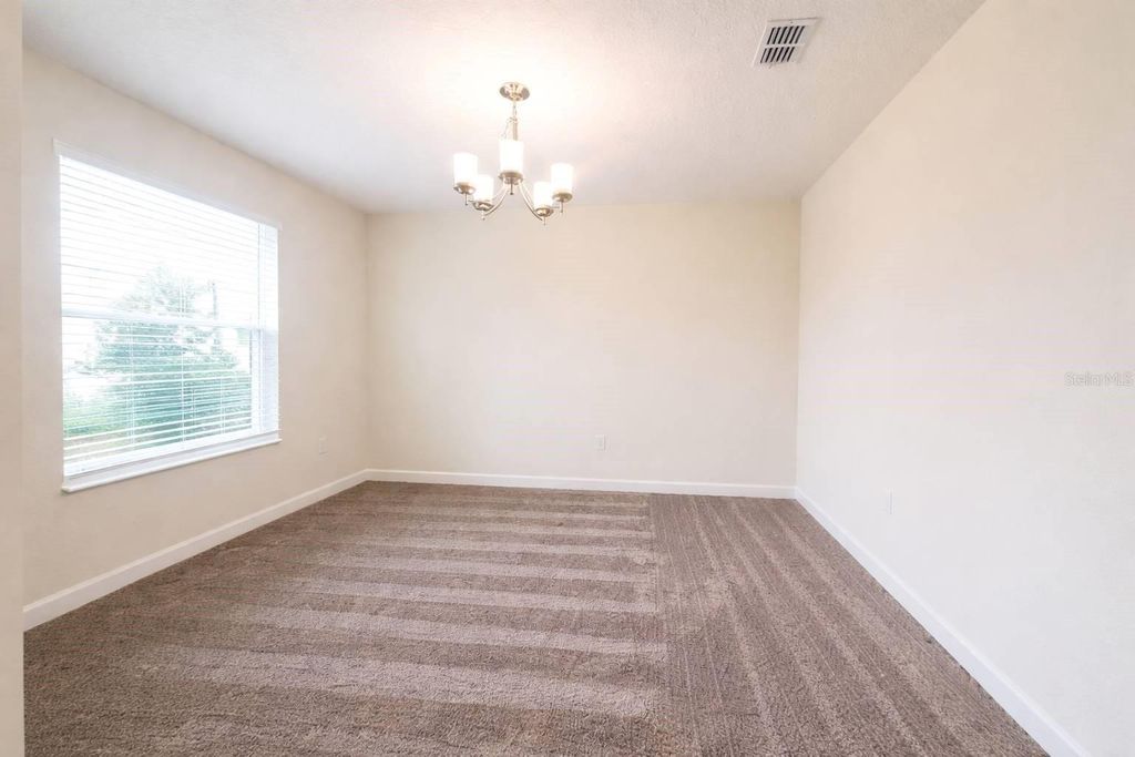 Image 11 of property listing at 11211 HISTORY AVENUE, Orlando, FL 32832