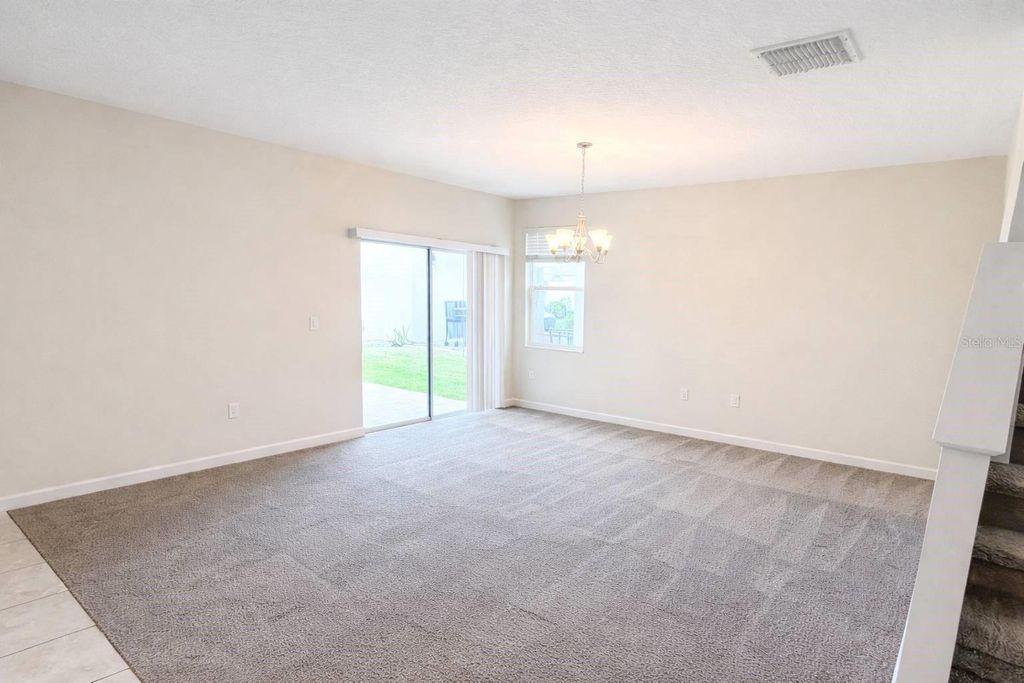 Image 8 of property listing at 11211 HISTORY AVENUE, Orlando, FL 32832