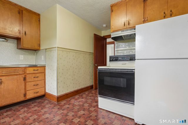45 High Street B, Wallingford, CT 06492