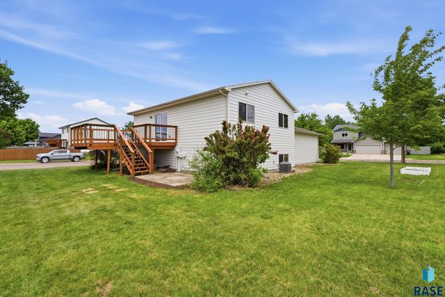 900 S Linden Ave Avenue, Harrisburg, SD 57032