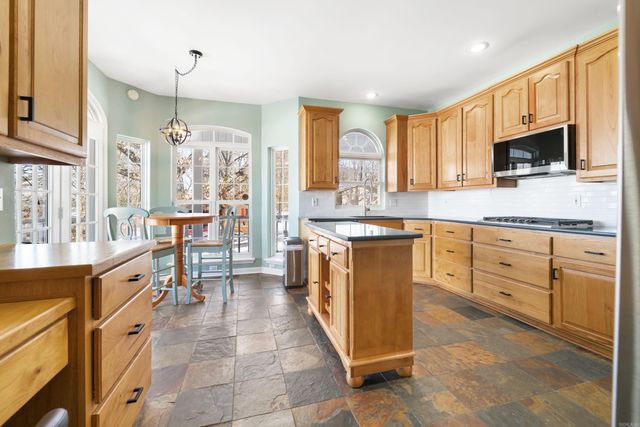 2510 Woodland Bluff, Heber Springs, AR 72543