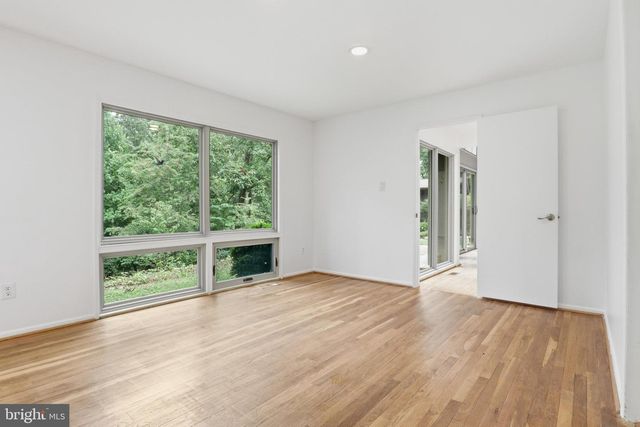 8804 MANSION FARM PL, Alexandria, VA 22309