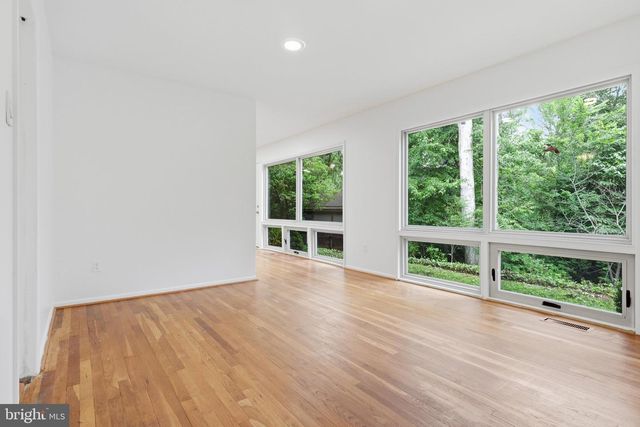 8804 MANSION FARM PL, Alexandria, VA 22309