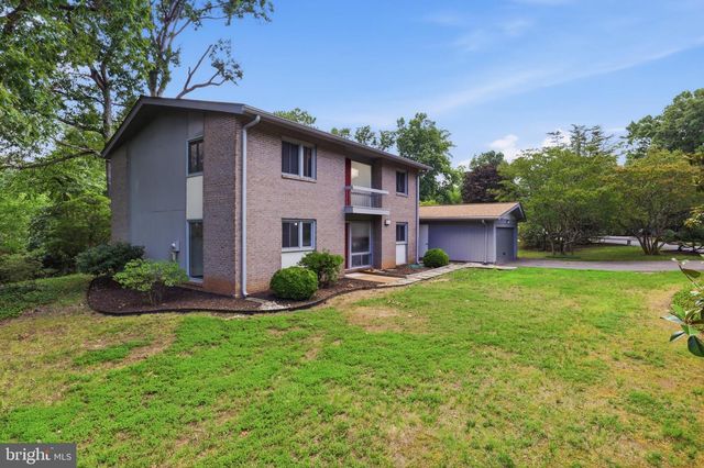 8804 MANSION FARM PL, Alexandria, VA 22309