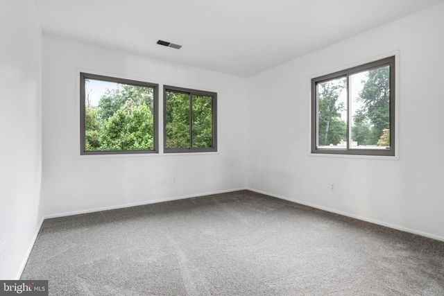 8804 MANSION FARM PL, Alexandria, VA 22309