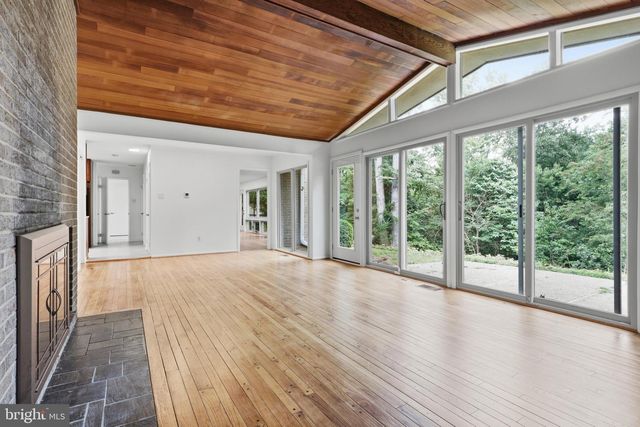 8804 MANSION FARM PL, Alexandria, VA 22309