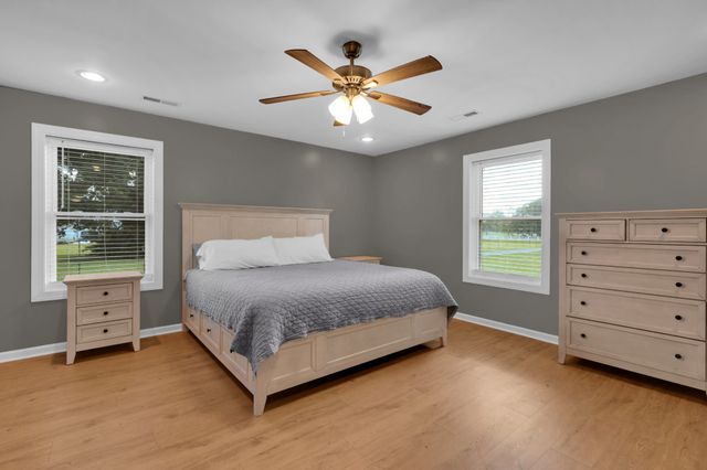 257 Whitaker Rd, Shelbyville, TN 37160