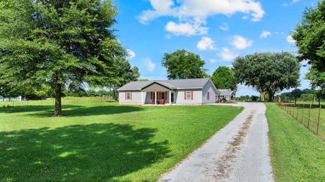 257 Whitaker Rd, Shelbyville, TN 37160