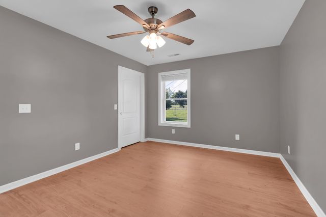 257 Whitaker Rd, Shelbyville, TN 37160
