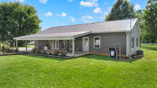 257 Whitaker Rd, Shelbyville, TN 37160