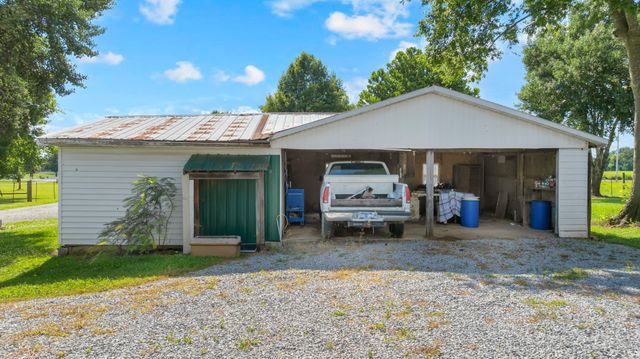 257 Whitaker Rd, Shelbyville, TN 37160
