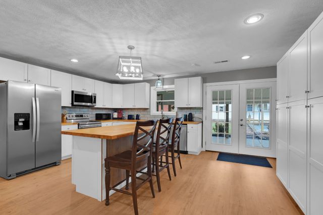 257 Whitaker Rd, Shelbyville, TN 37160