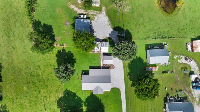 257 Whitaker Rd, Shelbyville, TN 37160
