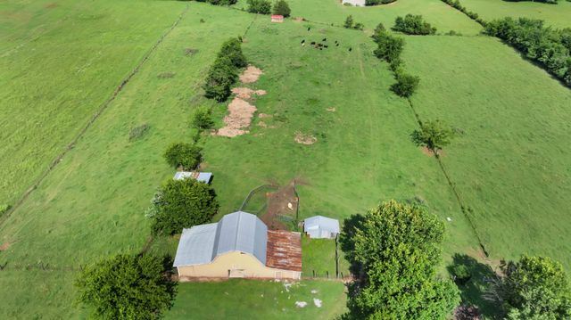 257 Whitaker Rd, Shelbyville, TN 37160