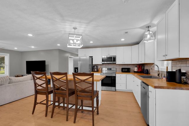257 Whitaker Rd, Shelbyville, TN 37160