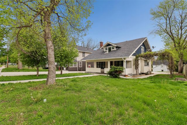 683 35th Street, Des Moines, IA 50312