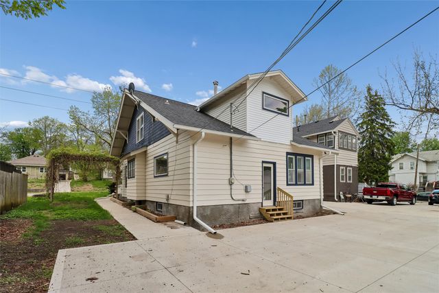 683 35th Street, Des Moines, IA 50312