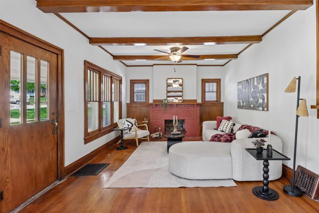 683 35th Street, Des Moines, IA 50312