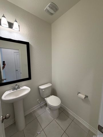 4554 OTRA OTRA DR, San Antonio, TX 78222