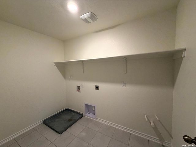 4554 OTRA OTRA DR, San Antonio, TX 78222