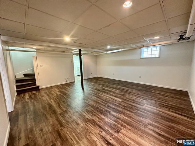 127 Howard Terrace, Leonia, NJ 07605