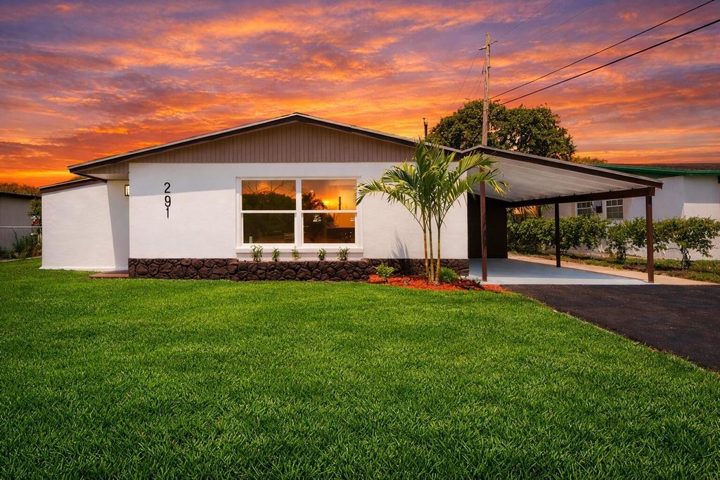 251 Avenue O, Riviera Beach, FL 33404