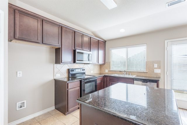 1408 Villa Paloma Boulevard, Little Elm, TX 75068