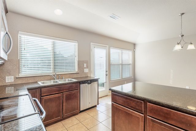 1408 Villa Paloma Boulevard, Little Elm, TX 75068