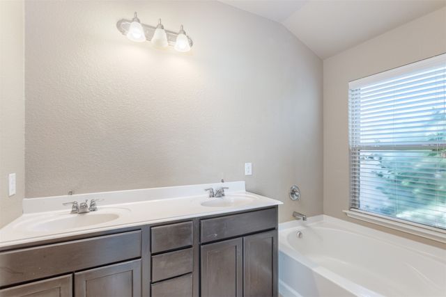 1408 Villa Paloma Boulevard, Little Elm, TX 75068