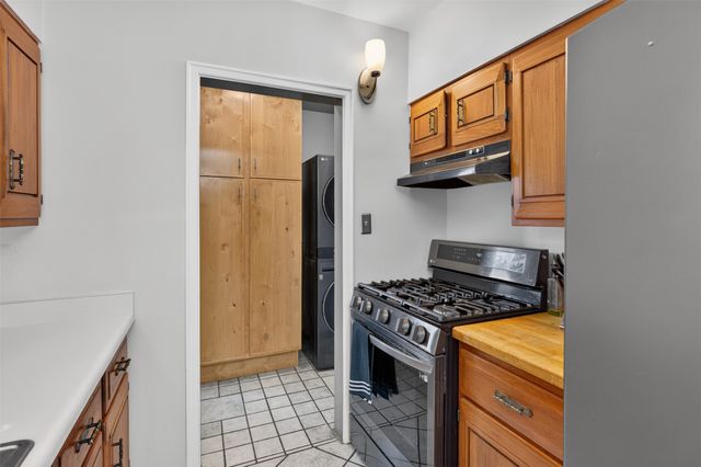 3724 Fleur Drive, Des Moines, IA 50321