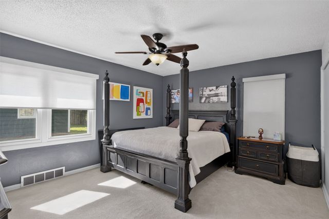 3724 Fleur Drive, Des Moines, IA 50321