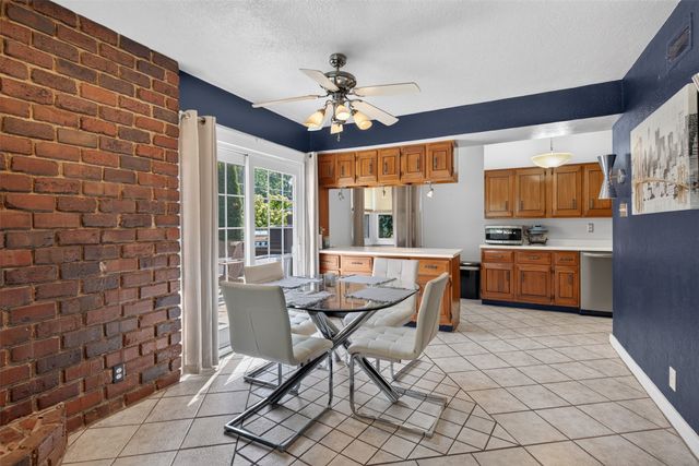 3724 Fleur Drive, Des Moines, IA 50321