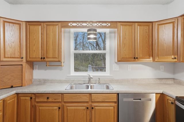 1454 S PECOS AVE, Columbia, MO 65201