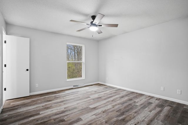 1454 S PECOS AVE, Columbia, MO 65201