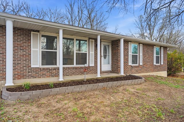 1454 S PECOS AVE, Columbia, MO 65201