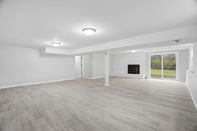 1454 S PECOS AVE, Columbia, MO 65201