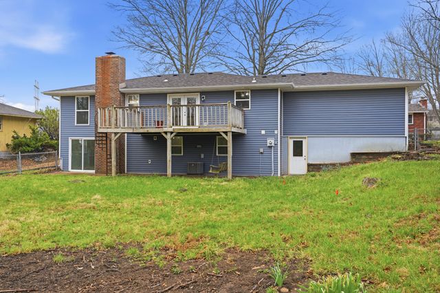 1454 S PECOS AVE, Columbia, MO 65201