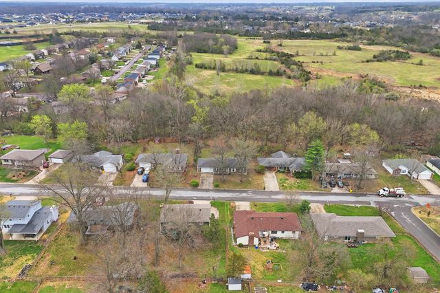 1454 S PECOS AVE, Columbia, MO 65201