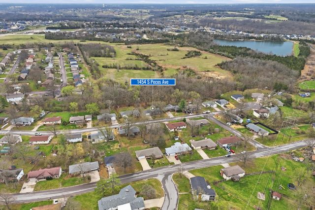 1454 S PECOS AVE, Columbia, MO 65201
