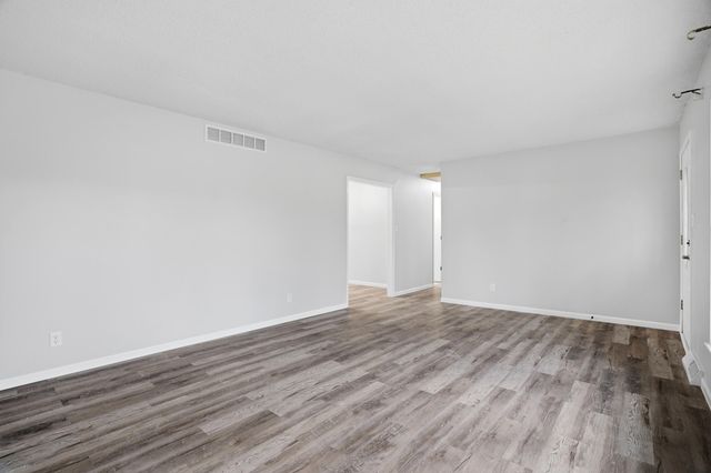 1454 S PECOS AVE, Columbia, MO 65201