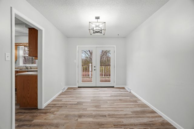 1454 S PECOS AVE, Columbia, MO 65201