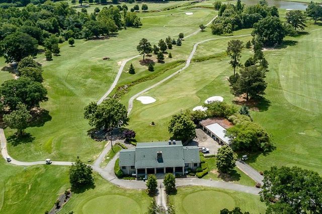 4966 Long Island Drive, Atlanta, GA 30327