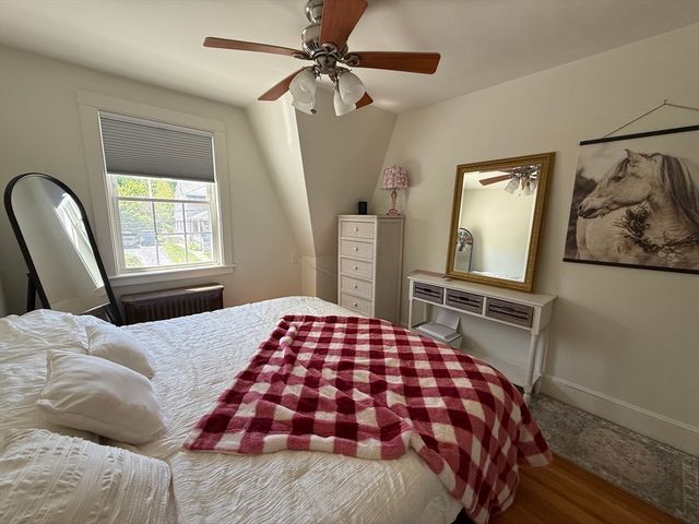 35 Spooner St, Plymouth, MA 02360