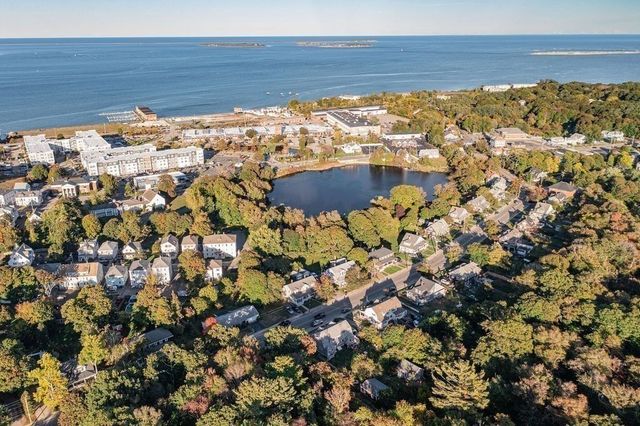 35 Spooner St, Plymouth, MA 02360