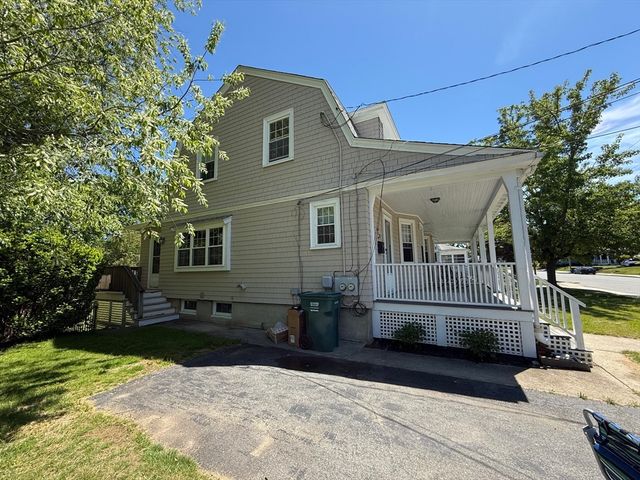 35 Spooner St, Plymouth, MA 02360