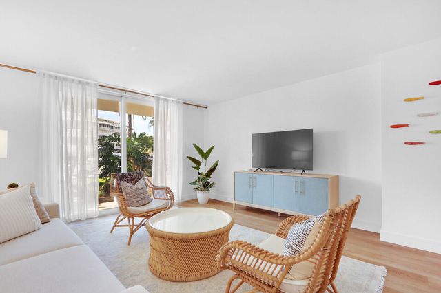 139 Sunrise Avenue 1090, Palm Beach, FL 33480