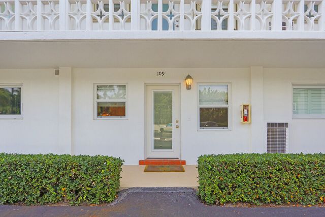 139 Sunrise Avenue 1090, Palm Beach, FL 33480