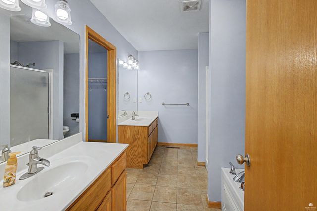 521 Harland Drive, Manhattan, KS 66503