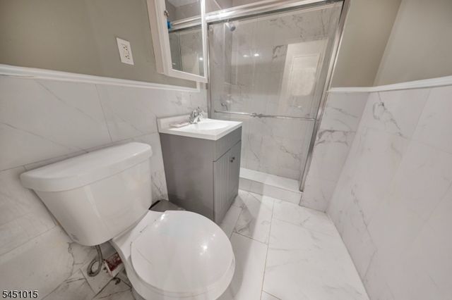 747 N Broad St 105, Elizabeth City, NJ 07208